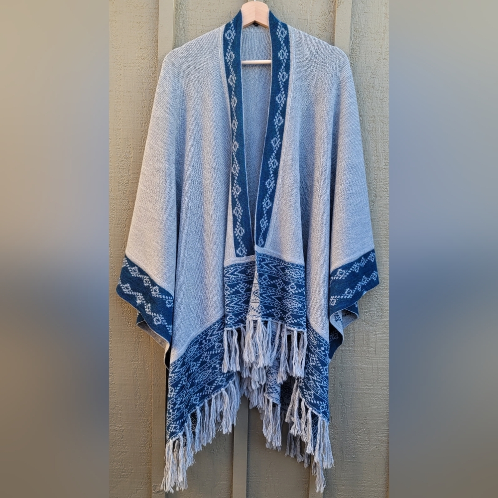 Fringed Alpaca Knit Reversible Ruana/Wrap/Poncho, Blue & Gray